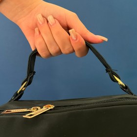 تصویر کوله‌پشتی دکمه‌دار 