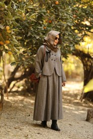 تصویر کت و دامن توئیت مهلا 