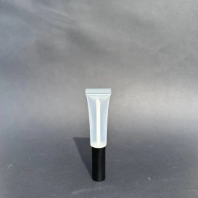 تصویر ظرف رژ مایع ۱۰ گرم 