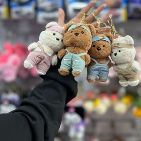 تصویر آویز خرس لباس دار 