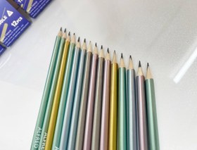 تصویر مداد مشکی متالیک 