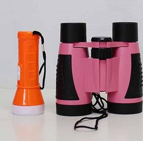 تصویر دوربین دو چشمی با چراغ قوه 