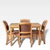 تصویر میز ناهارخوری چیکا ظرفیت ۴ نفر مدل TD154 