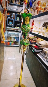 تصویر لاله 1.5 متری کنار منبری مذهبی 