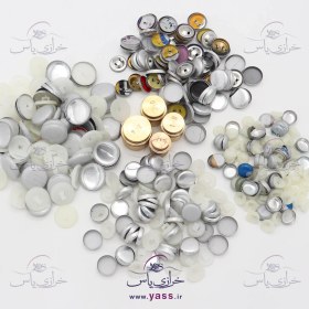 تصویر پک 4 سایز دکمه پولکی پرسی به همراه 4 قالب 