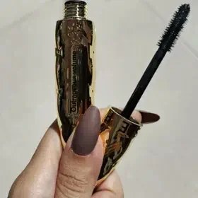 تصویر ریمل سفورا طلایی 