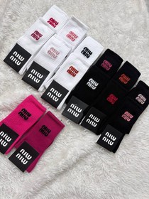 تصویر جوراب لوگودار miu – miu 
