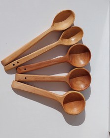 تصویر قاشق و ملاقه چوبی Wooden spoons and ladles