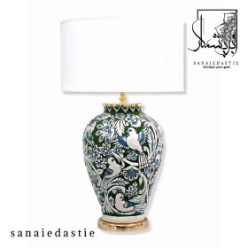 تصویر آباژور رومیزی سبز درباری با بال فیروزه ایی 