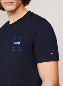 تصویر تی‌شرت مردانه با لوگوی بافتی - 100% پنبه، آبی برند Tommy Hilfiger Men's Bouclé Logo T-Shirt - Pure cotton, Blue