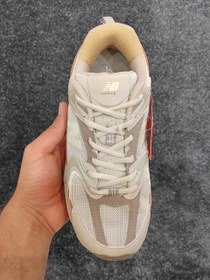 تصویر کفش نیوبالانس ۵۳۰ کرم نسکافه ای New balance 530 cream