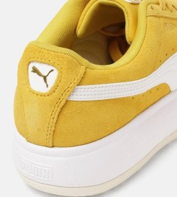 تصویر کتونی پوما مدل puma suede mayu yellow 