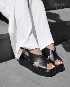 تصویر صندل لژ‌دار ضربدری 