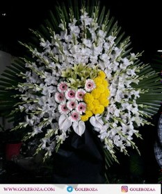 تصویر تاج گل تسلیت گلایل، ژربرا و آنتریوم در اصفهان 