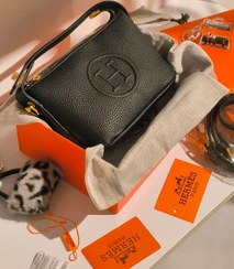 تصویر کیف برند هرمس چرم کرم خاکی زنانه فول پک مستر کوالیتی وارداتی کیوان - 21*13 Hermes