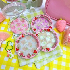 تصویر هایلایتر توت فرنگی صورت و بدن 