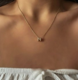 تصویر گردنبند حروف پفکی 
