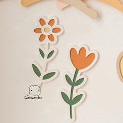 تصویر المان گل لاله و ۶ پر 