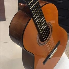 تصویر گیتار یاماها سی 70 