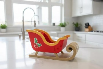 تصویر دکوری رومیزی نگهدارنده مایع طرح سورتمه کریسمس 