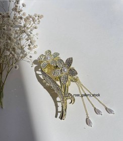 تصویر کلیپس مو فلزی گل رز طلایی با نگین و آویز مرواریدی 