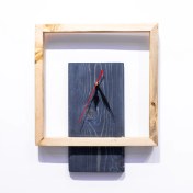 تصویر ساعت دیواری مربع 