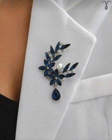 تصویر سنجاق سینه سنگ و مروارید از برند Shein کد 033 Stone and pearl brooch from Shein brand, code 033