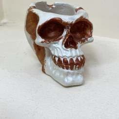 تصویر زیر سیگاری اسکلتی 