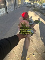 تصویر شاخه گل با تزیین ساده 