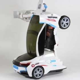 تصویر ماشین بازی تبدیل شونده به ربات مدل BMW Game machine that transforms into a BMW model robot