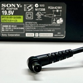 تصویر آداپتور SONY 90w 