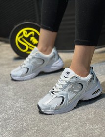 تصویر کفش کتونی اسپرت نیوبالانس 530 های کپی زنانه و مردانه رنگ سفید NewBalance 530