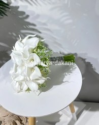 تصویر دسته گل عروس( گل شیپوری ) 