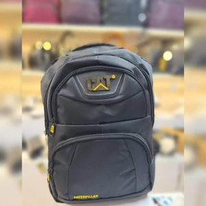 تصویر فروشگاه کیف و کوله شیک سال