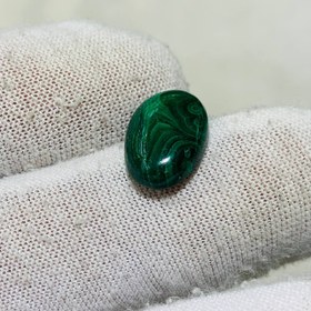 تصویر نگین مالاکیت اصل سایز 17*11 میلی‌متر 