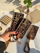 تصویر قاب پلنگی قهوه ای سالید با آویز آیفون سامسونگ شیائومی 