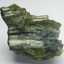 تصویر کلاستر تورمالین (Tourmaline cluster) 