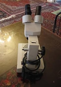 تصویر میکروسکوپ بینوکولار یاکسون 