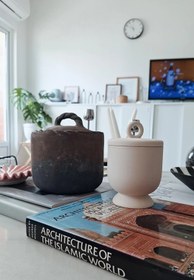 تصویر بانکه گیسو - کرم 