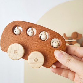 تصویر اسباب بازی چوبی 