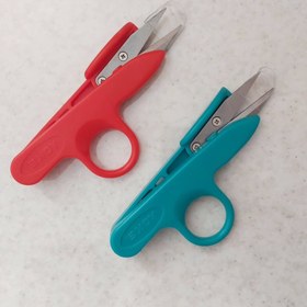 تصویر قیچی سر نخ زن انگشتی 