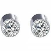 تصویر پیرسینگ گوش مدل مغناطیسی 