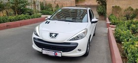 تصویر پژو 207 مدل 1401 ا دنده ای سقف شیشه ای دنده ای سقف شیشه ای