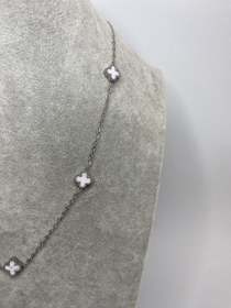 تصویر گردنبند ونکلیف سفید 