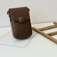 تصویر کیف پاسپورتی دکمه دار Kif