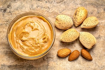 تصویر کره بادام درختی خالص ارگانیک کتوژنیک 