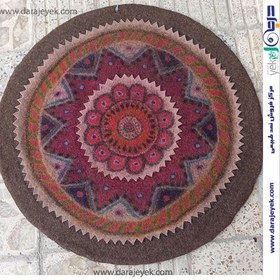 تصویر فرش نمدی سنتی گرد 