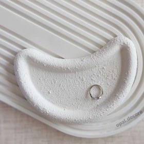 تصویر شیپ ماه پتینه سفید