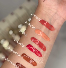 تصویر رژگونه مایع رر بیوتی 