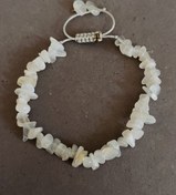 تصویر دستبند سنگ نامنظم مون استون 